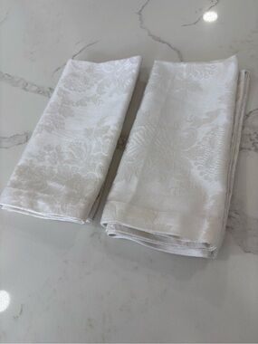 Waterford White Damask Napkins - Set of 2
